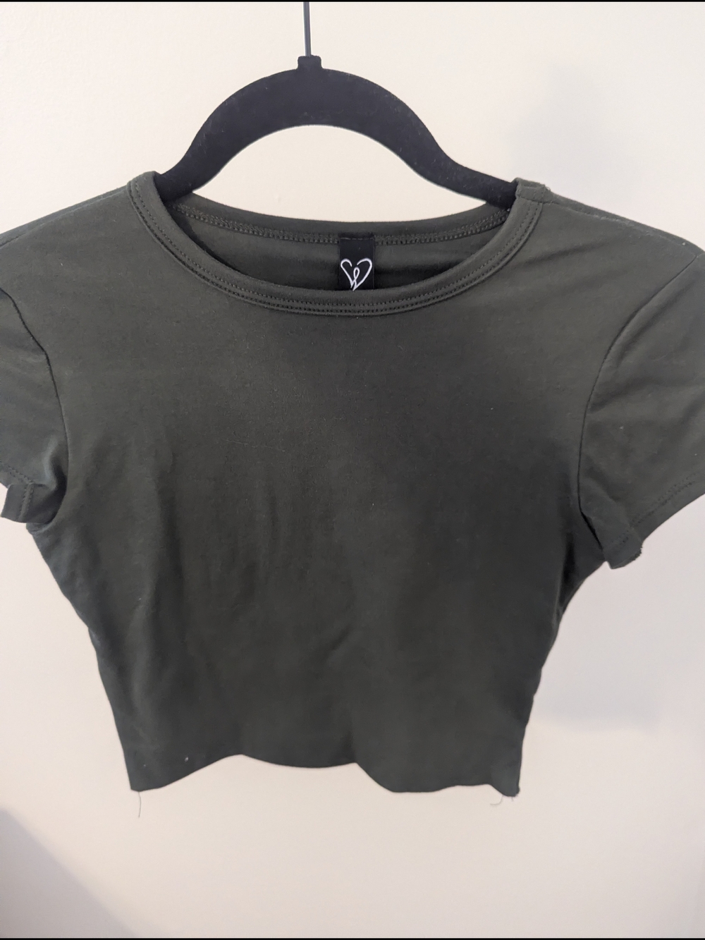 Windsor Olive Green Cropped Crewneck Tee